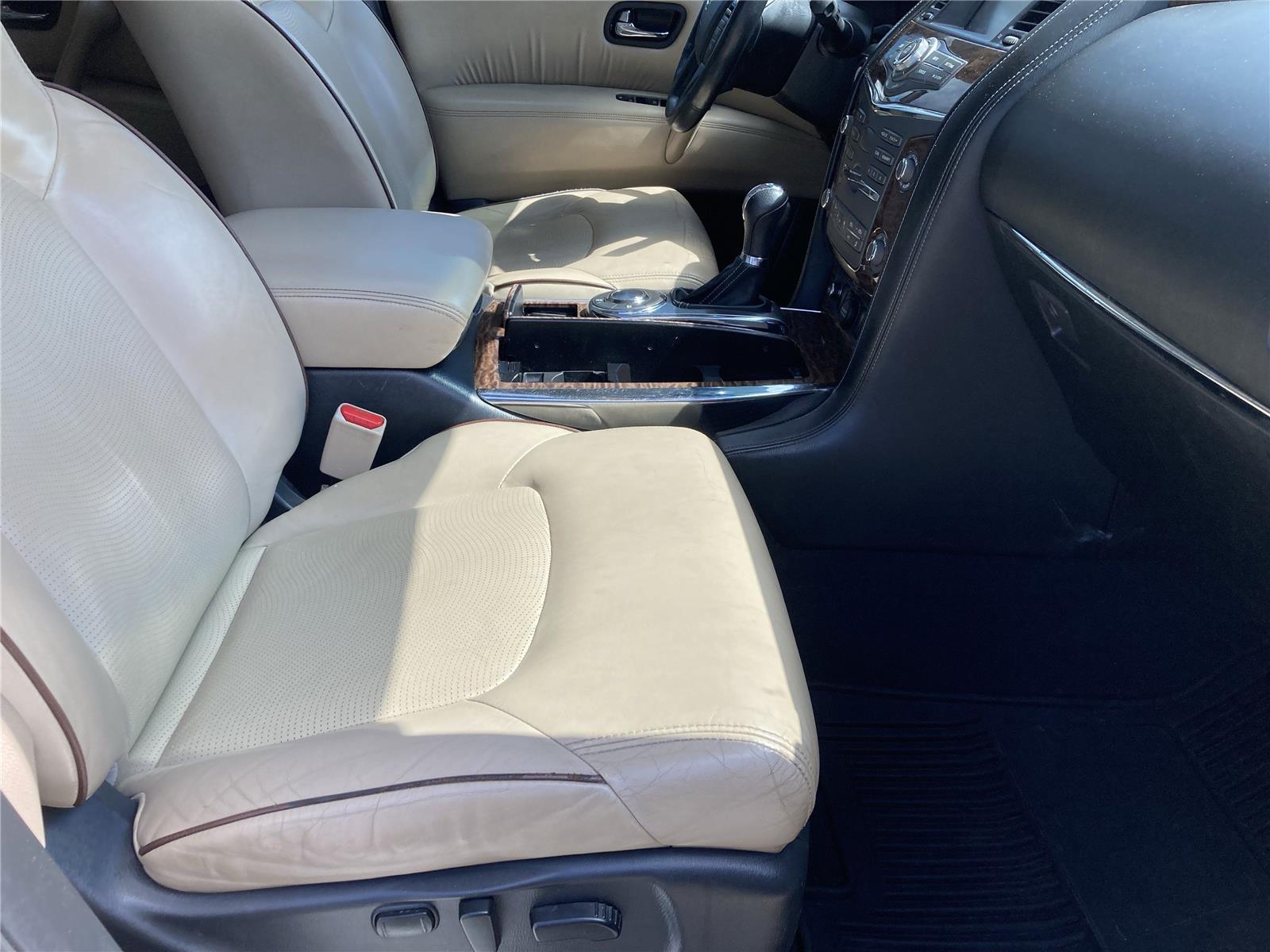 2017 Nissan Armada Platinum photo 25