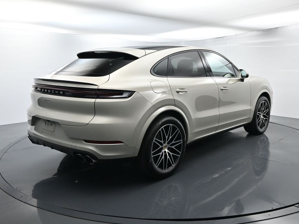 2024 Porsche Cayenne Coupe Base photo 11