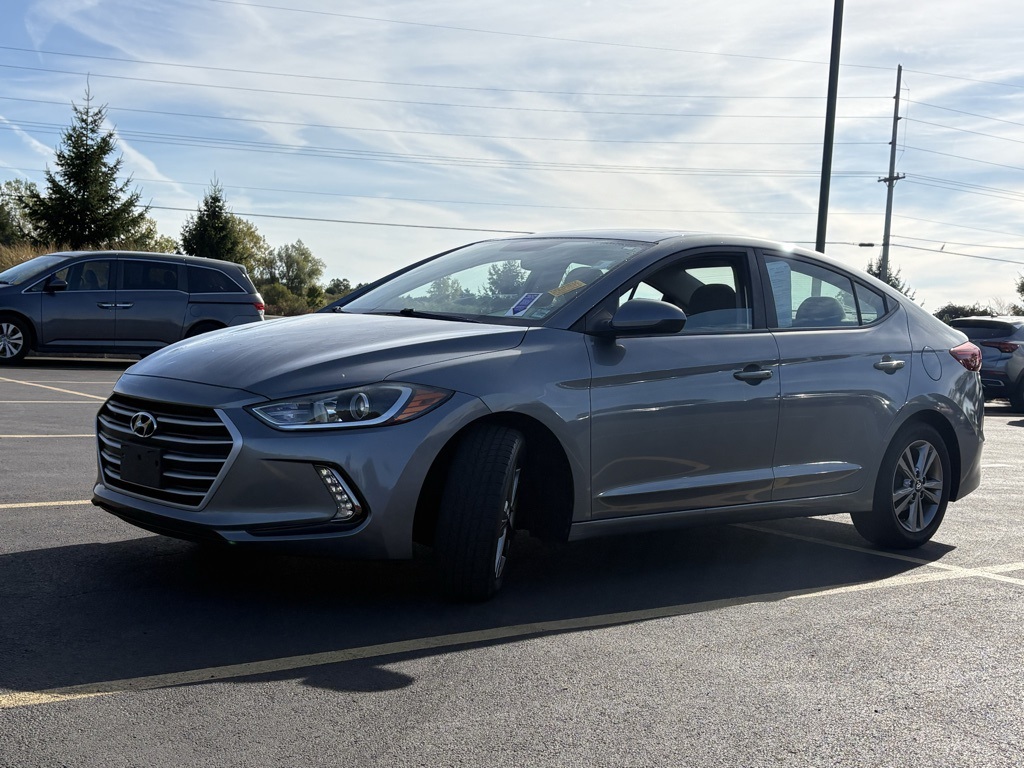 2018 Hyundai Elantra Value Edition photo 3