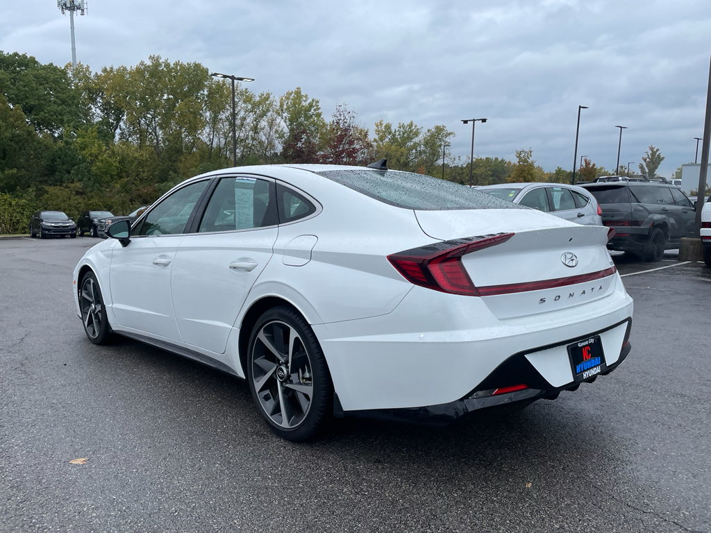 2021 Hyundai Sonata SEL Plus photo 3
