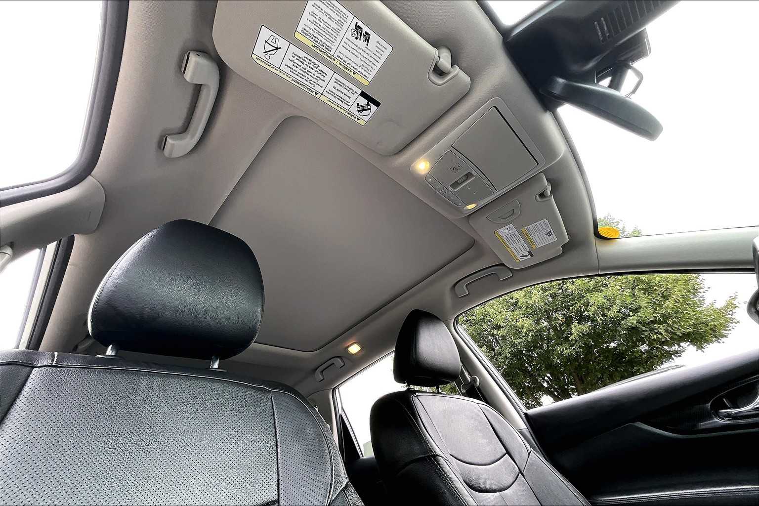 2019 Nissan Rogue SL photo 13