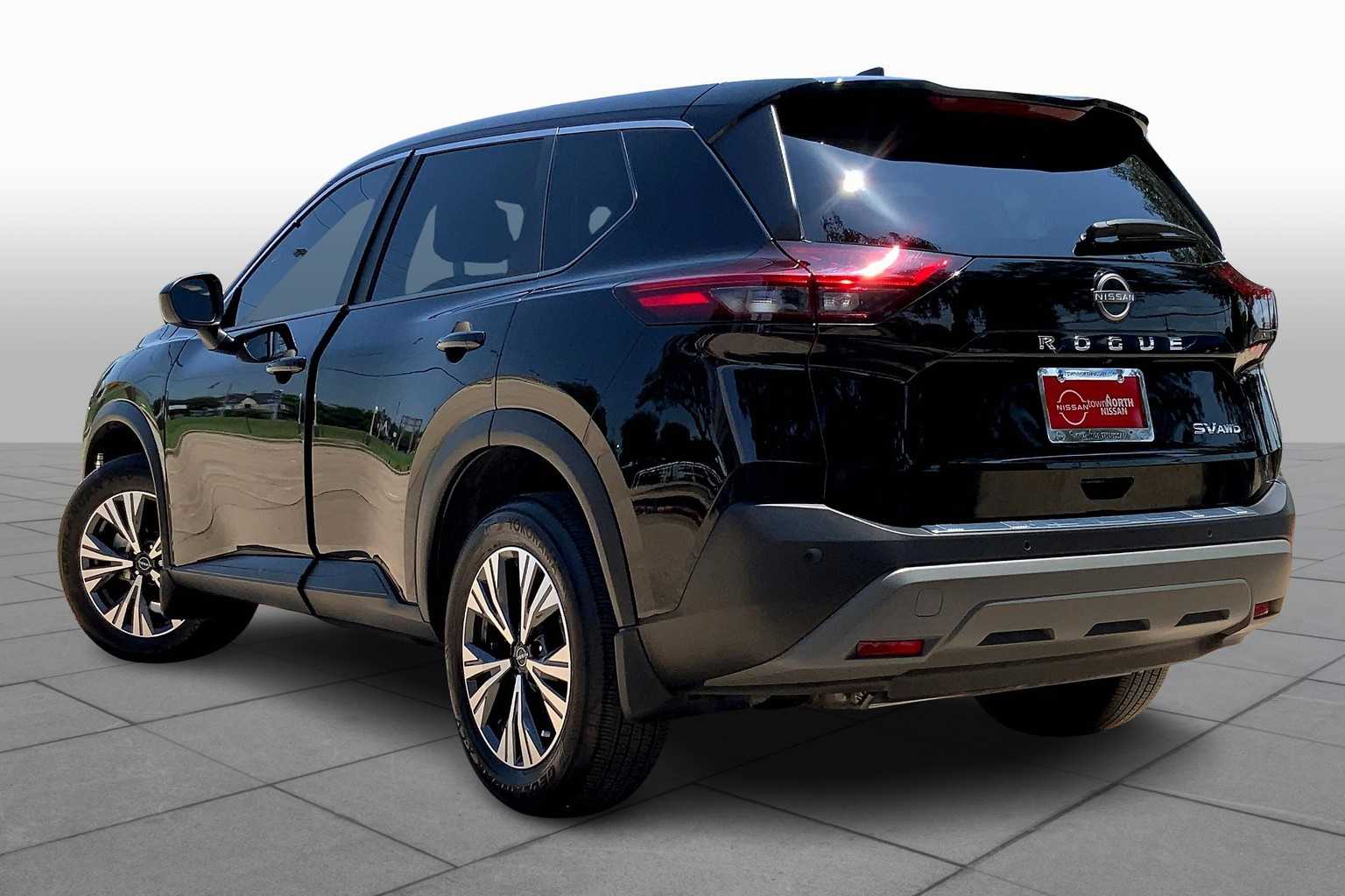 2023 Nissan Rogue SV photo 8