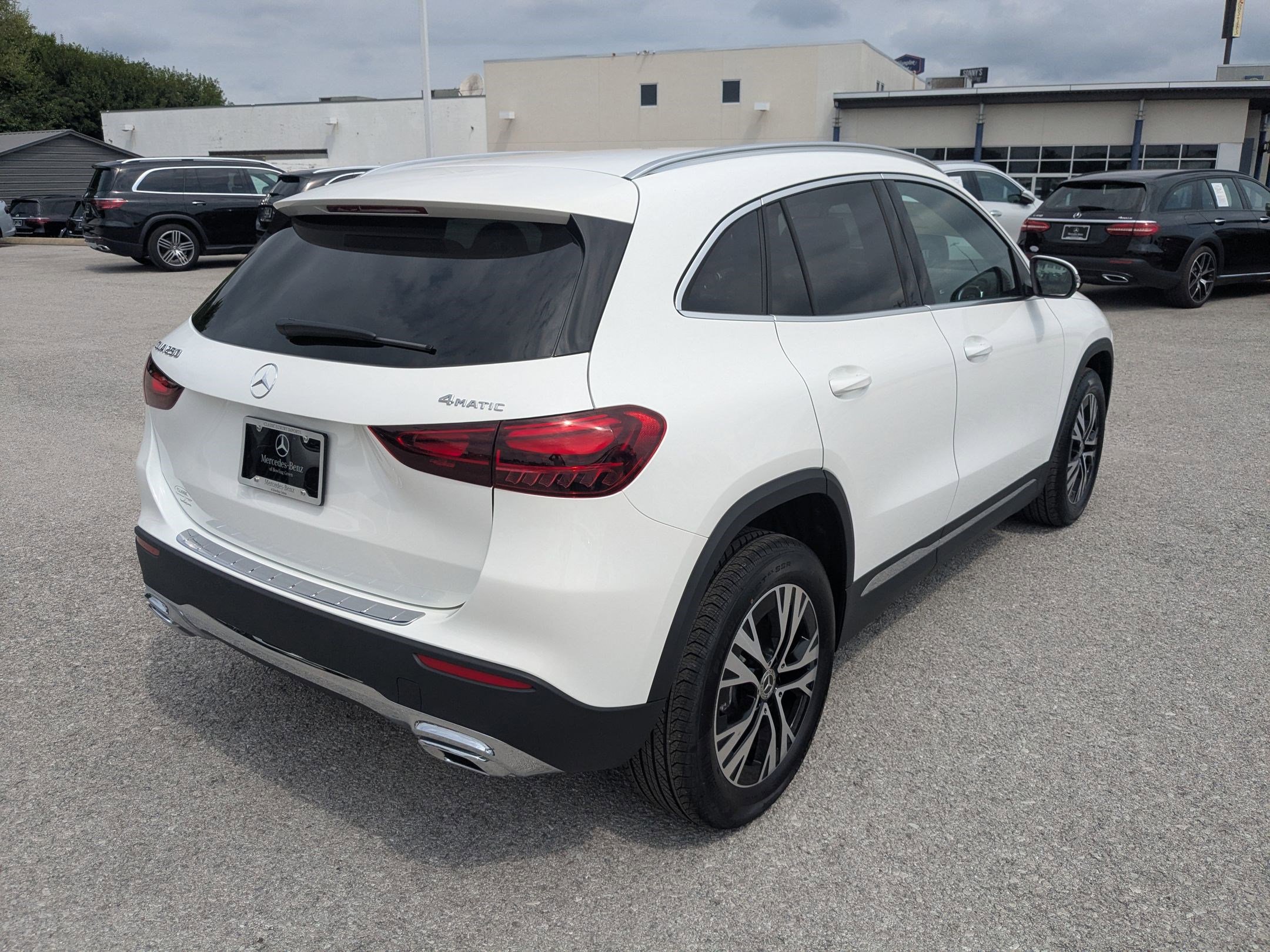 2026 Mercedes Benz GLA 250 4MATIC photo 5