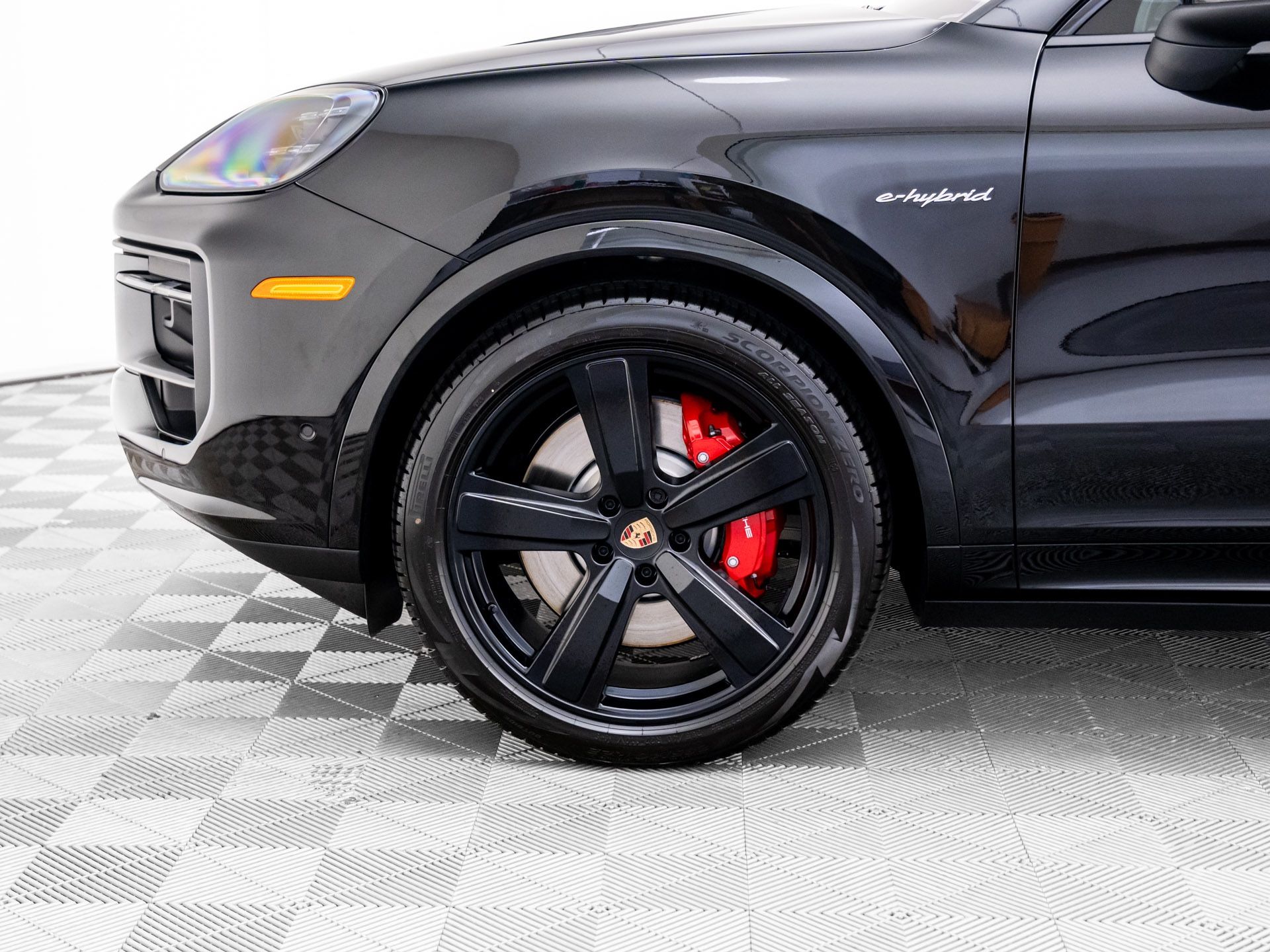 2026 Porsche Cayenne E-Hybrid Coupe S photo 29