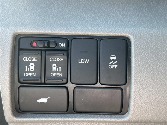 2014 Honda Odyssey EX-L photo 10