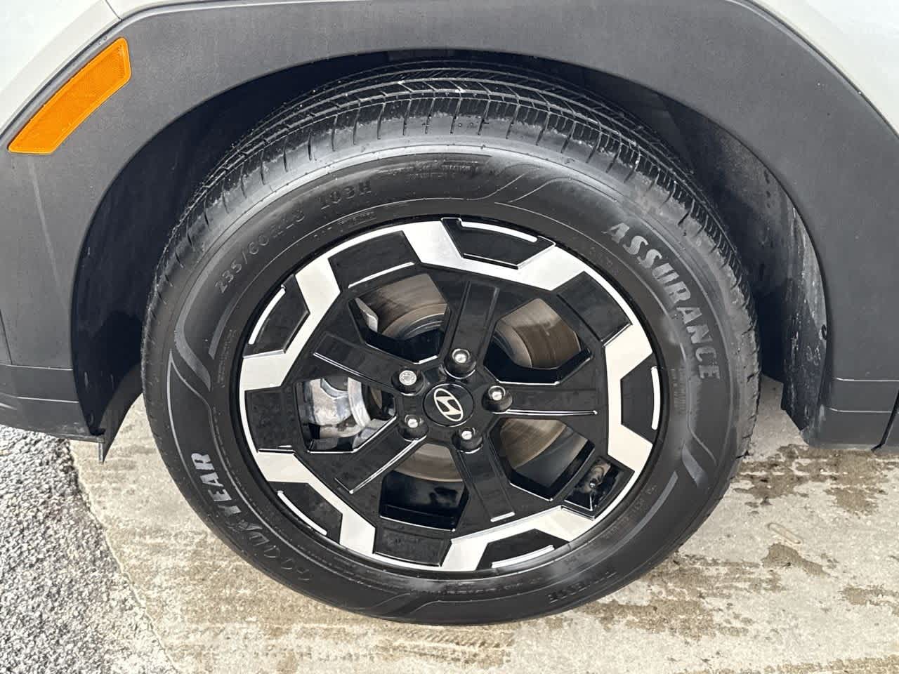 2025 Hyundai Santa Fe SEL photo 9