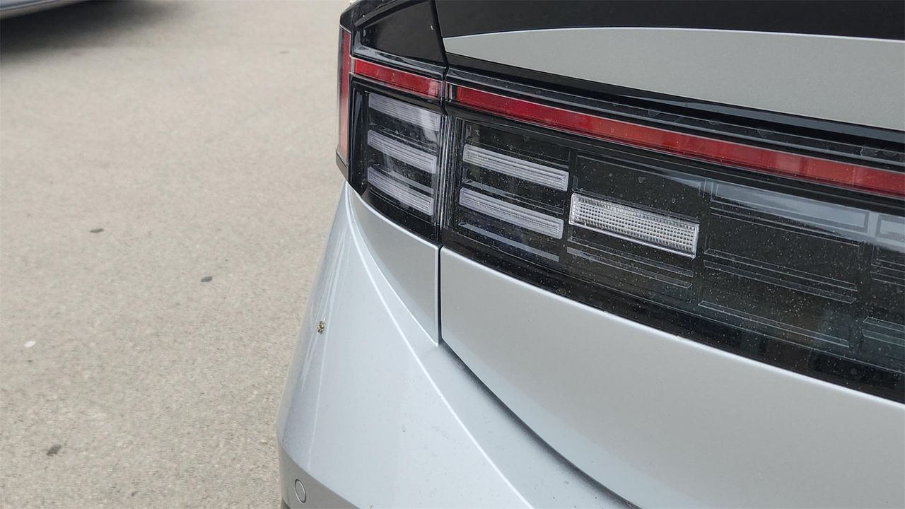 2025 Hyundai Sonata Hybrid Limited photo 26