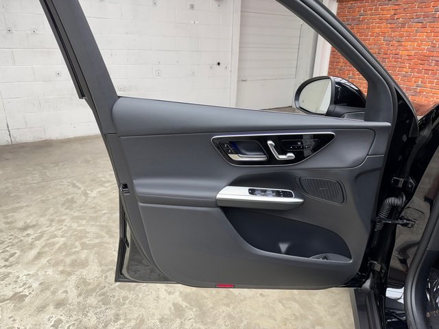 2025 Mercedes Benz GLC 350e 4MATIC photo 10