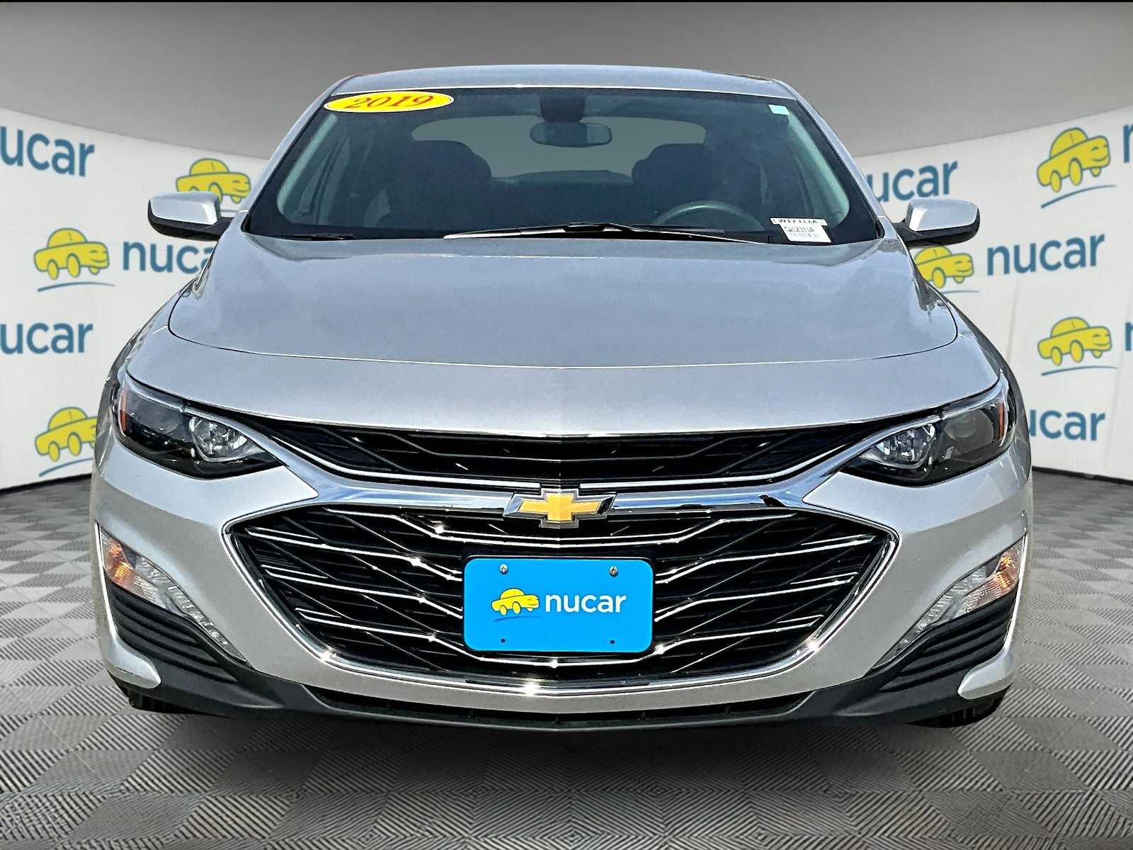 2019 Chevrolet Malibu 1LT photo 2