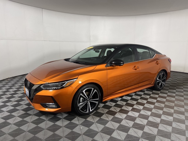 2023 Nissan Sentra SR photo 3
