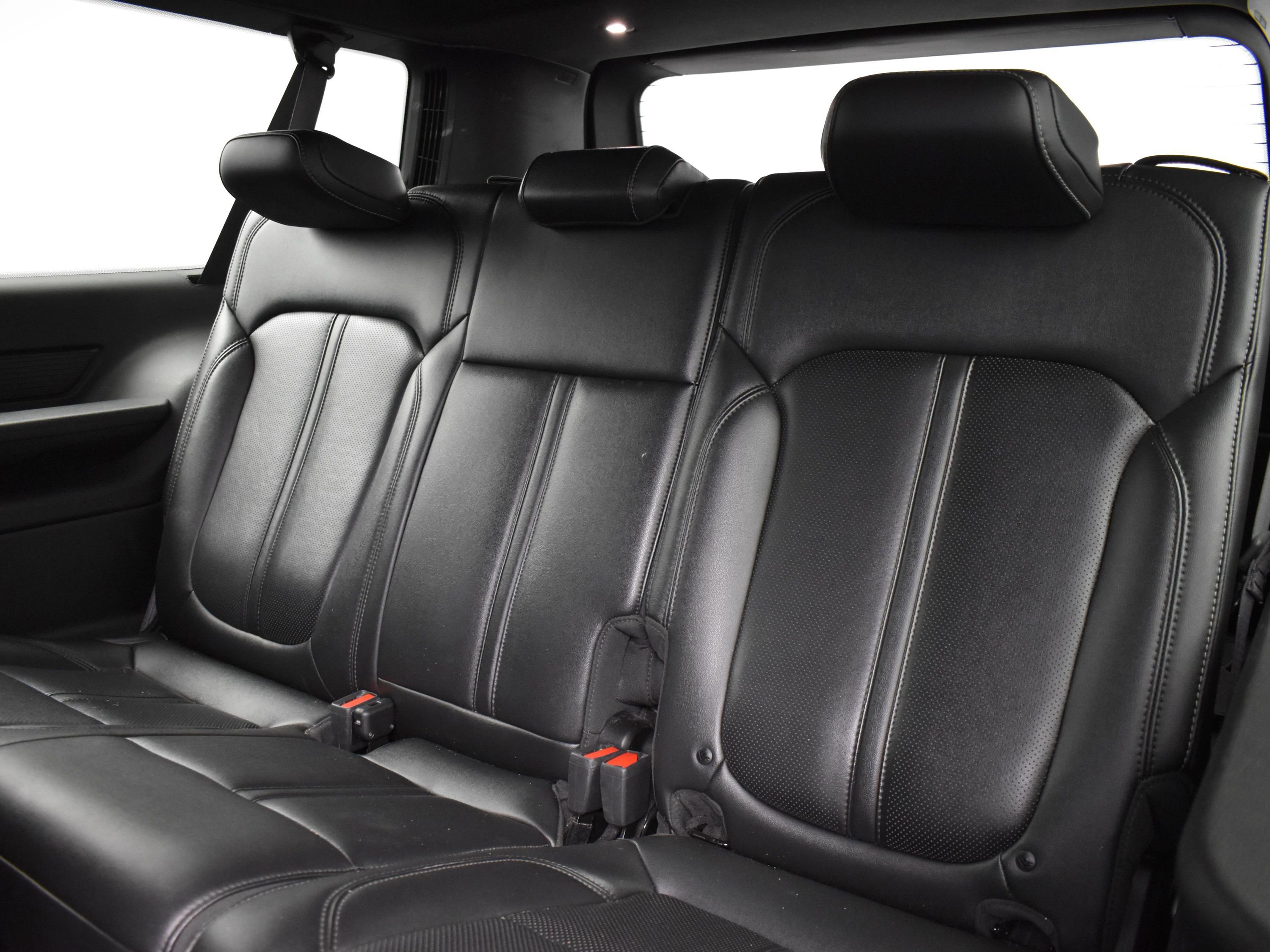 2024 Jeep Wagoneer L Base photo 16