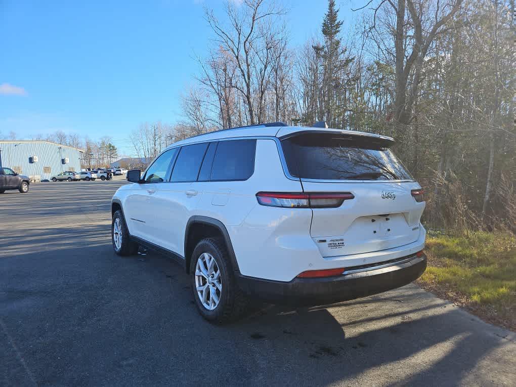 2022 Jeep Grand Cherokee Limited photo 2