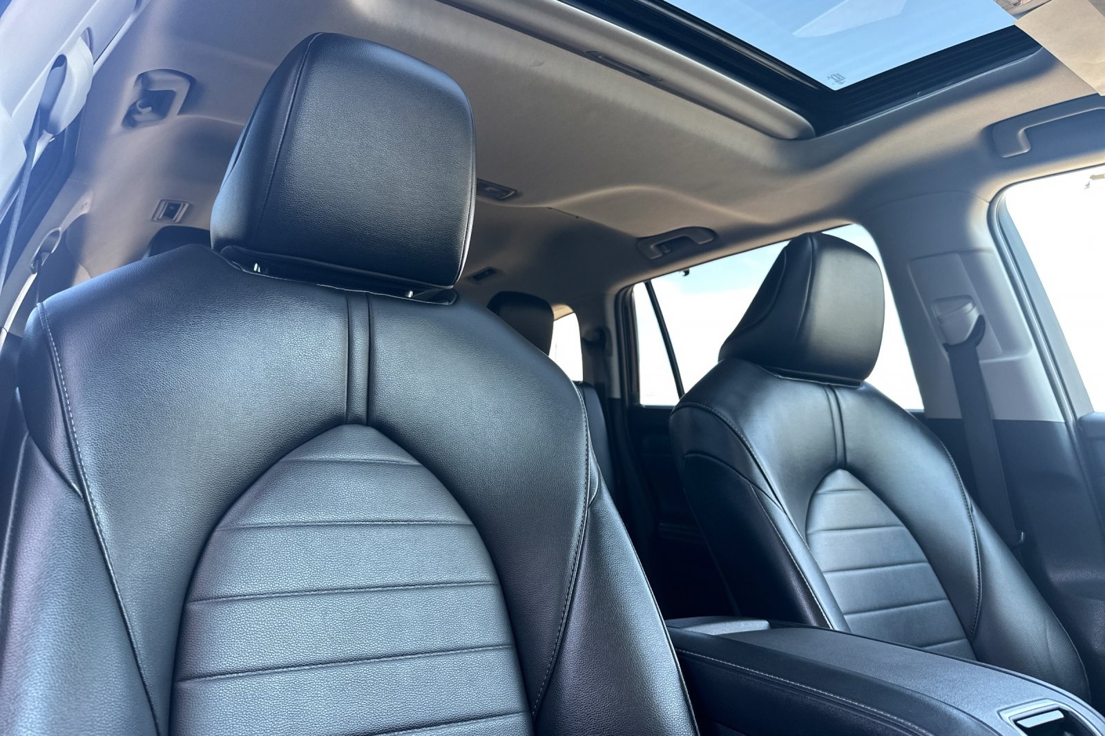 2023 Toyota Highlander XLE photo 13