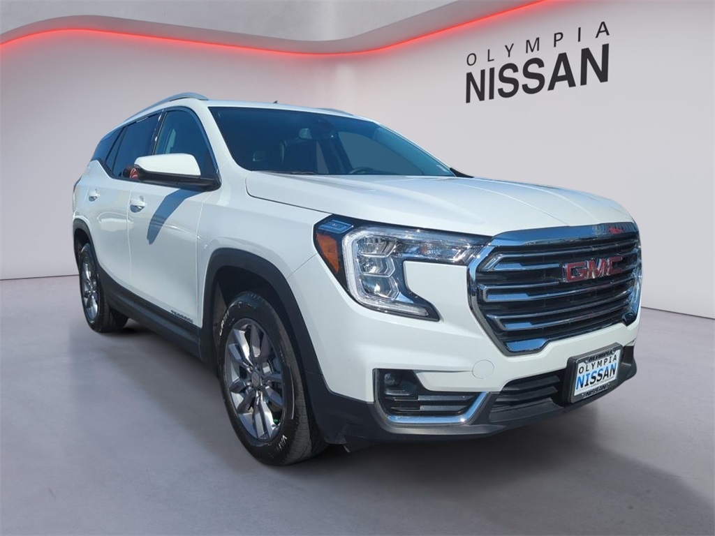 2024 Gmc Terrain SLT photo 2