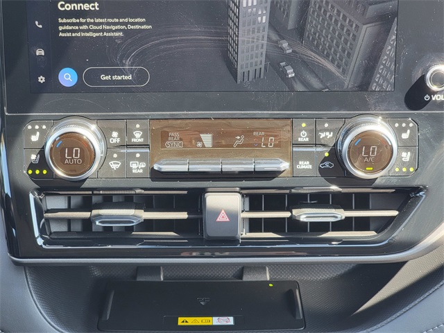2023 Toyota Highlander Limited photo 19