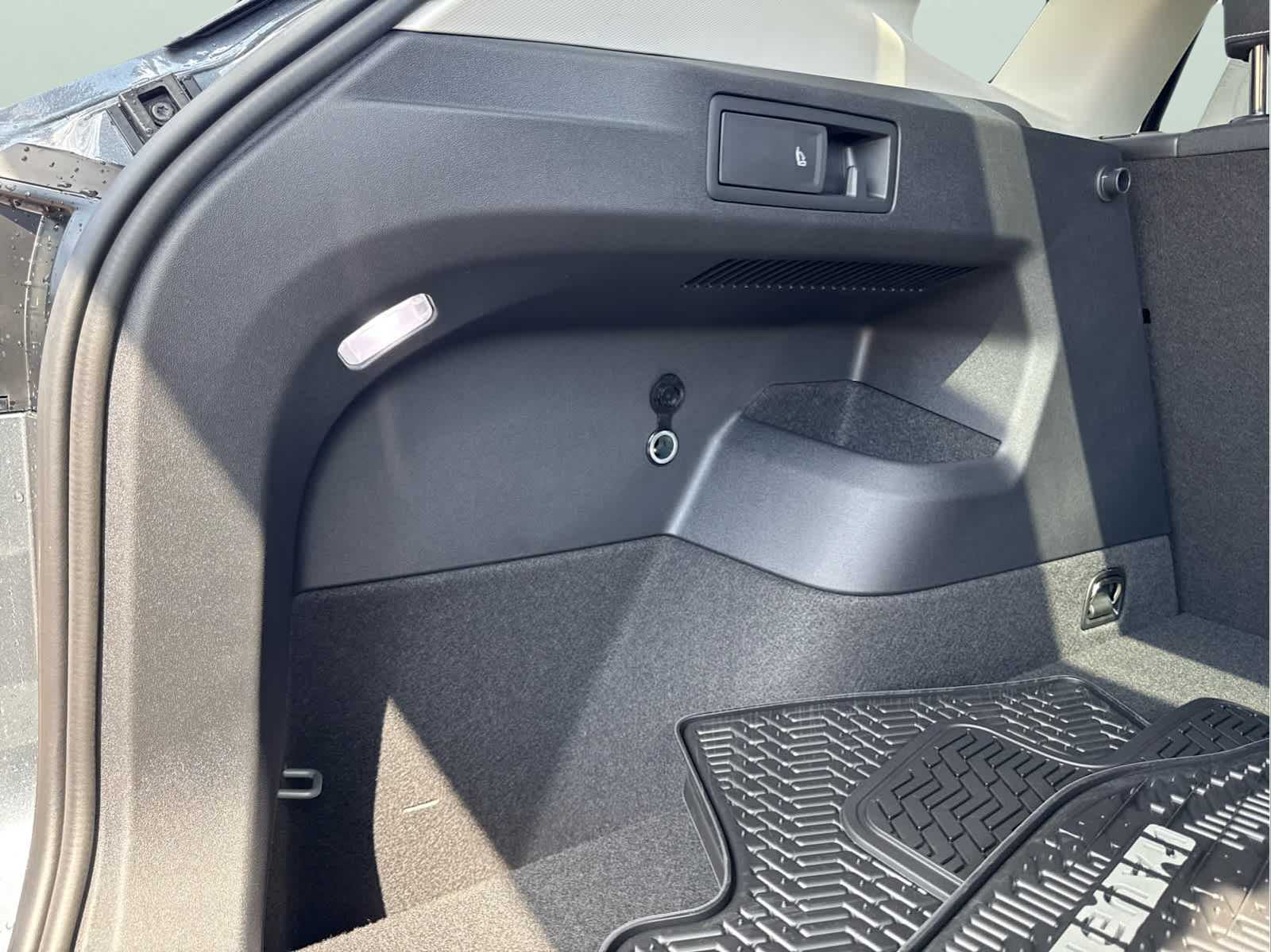 2025 Volkswagen Tiguan S photo 39