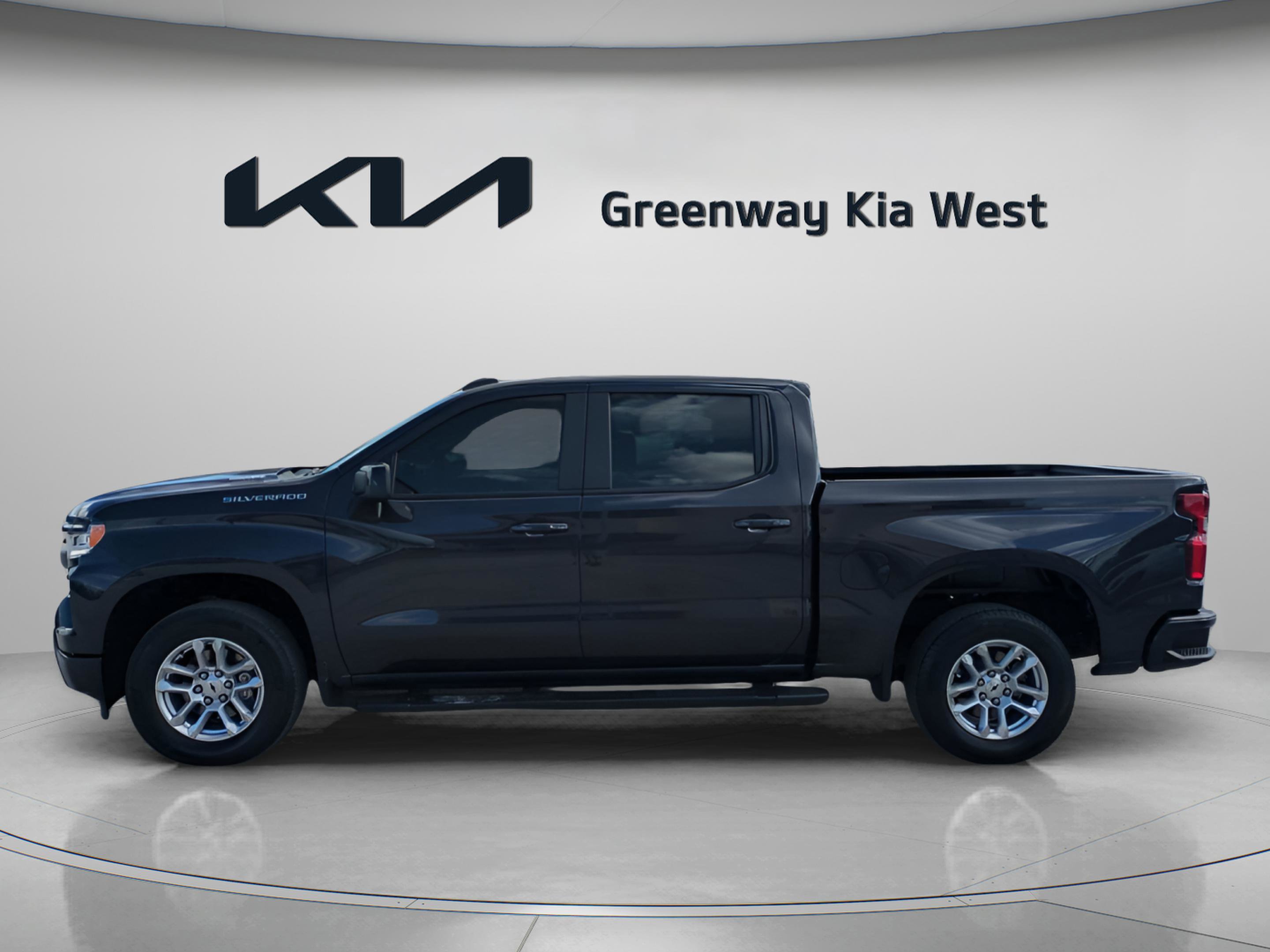 2023 Chevrolet Silverado 1500 RST photo 4