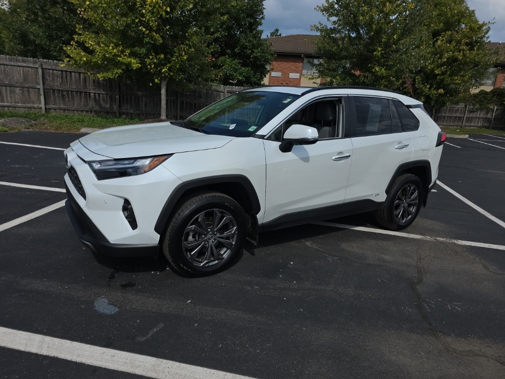 2024 Toyota RAV4 Limited's photo
