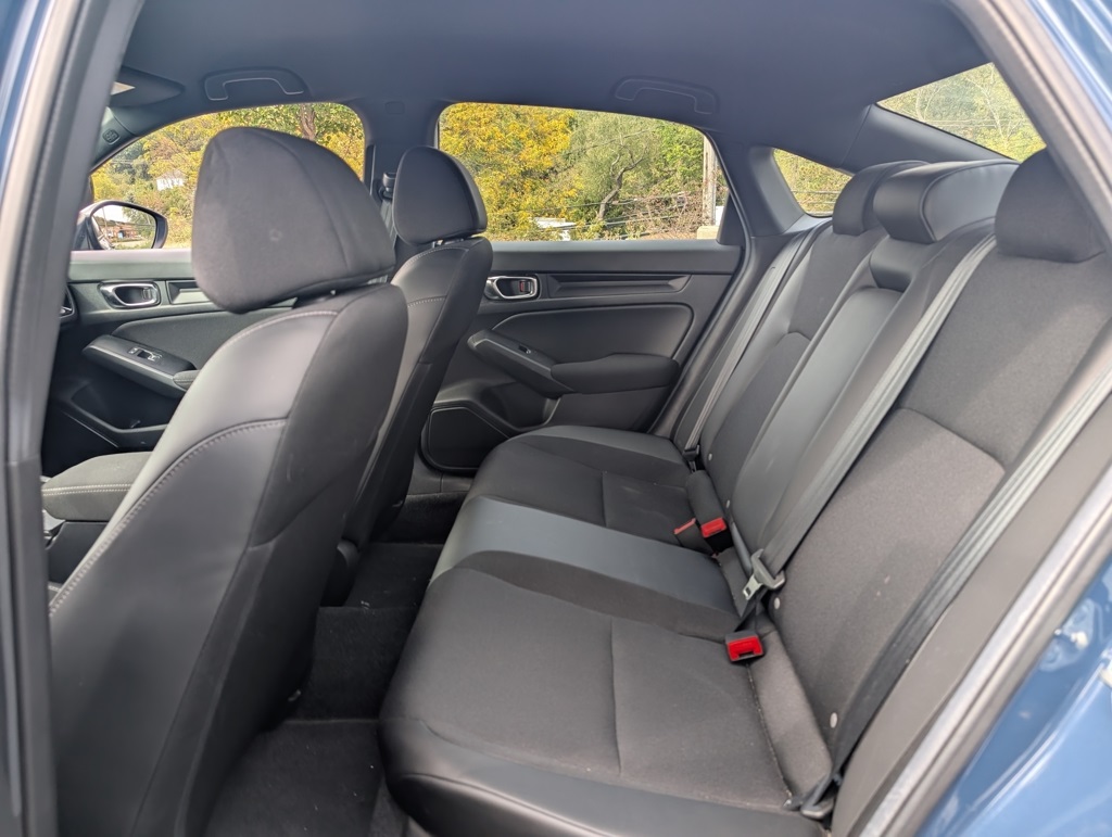 2025 Honda Civic Sport photo 17