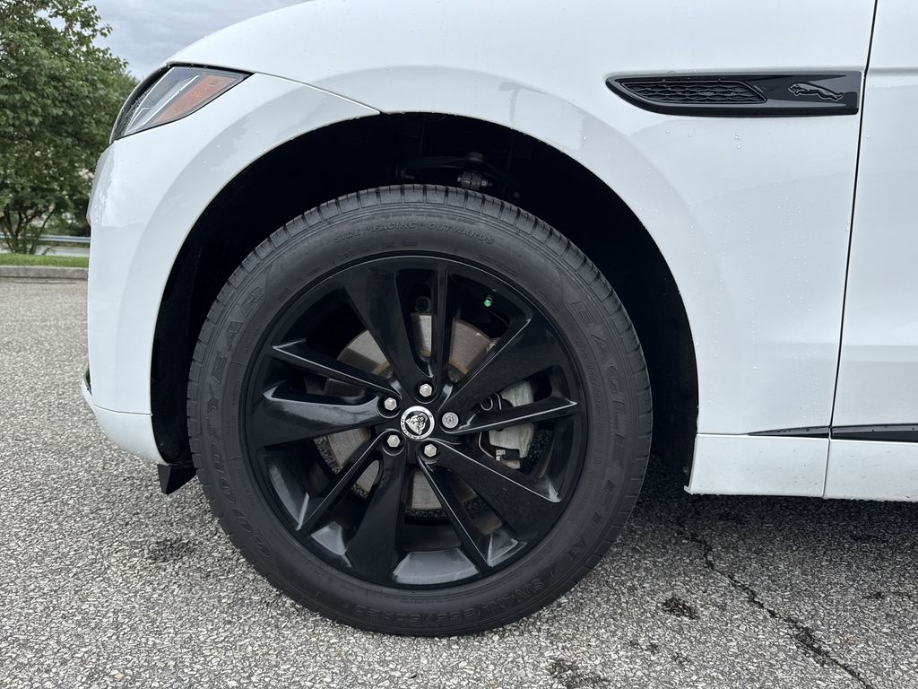 2024 Jaguar F-PACE P250 R-Dynamic S photo 7