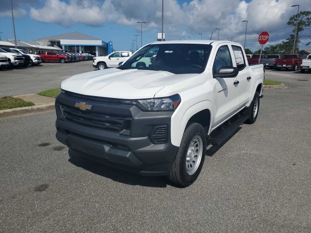 2025 Chevrolet Colorado WT/LT