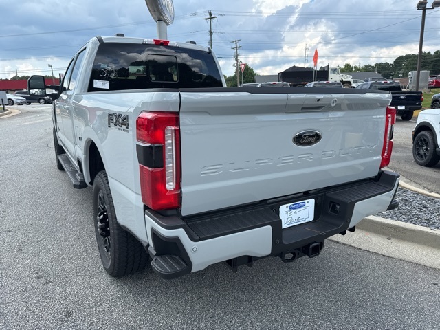 2025 Ford F-350 photo 10