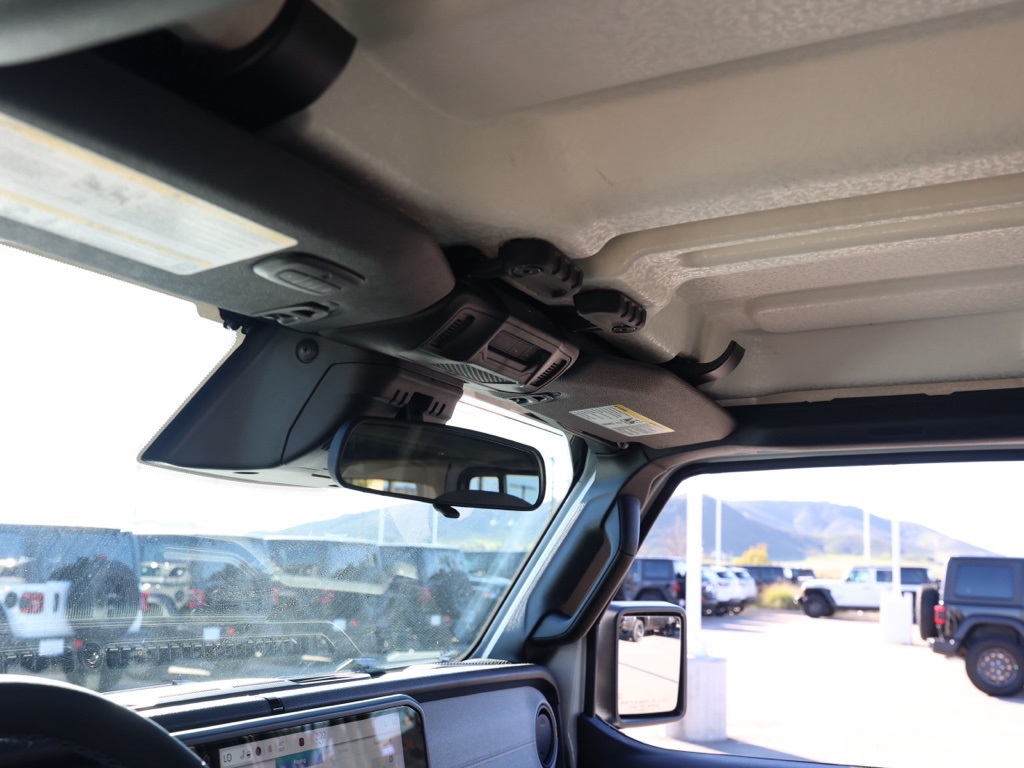 New 2026 Bright White Clear-Coat Exterior Paint Jeep Willys image 12