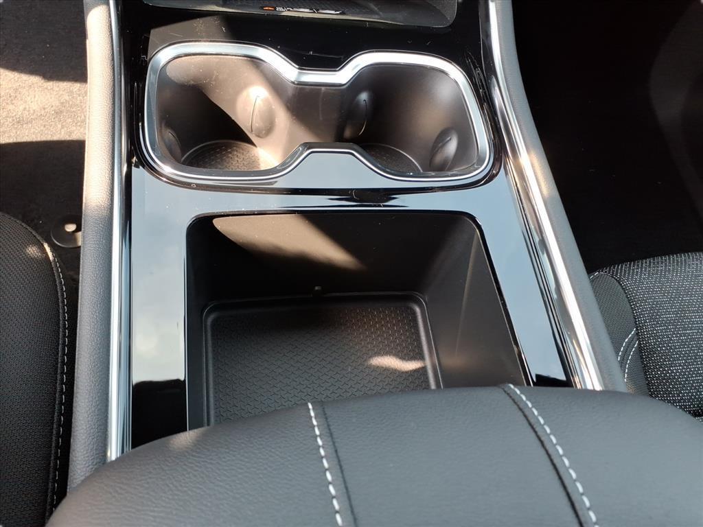 2026 Chevrolet Traverse photo 21