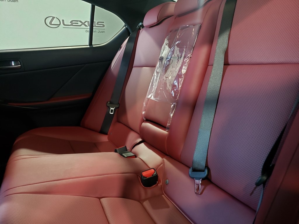 2025 Lexus IS 300 photo 26