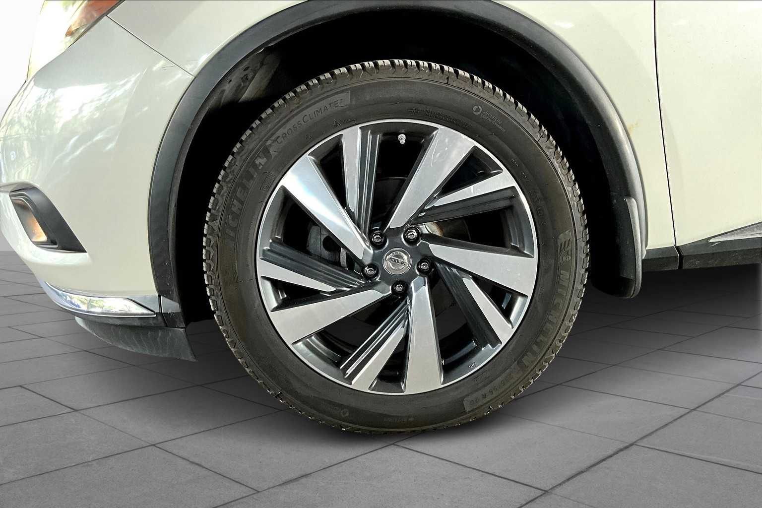 2015 Nissan Murano Platinum photo 9