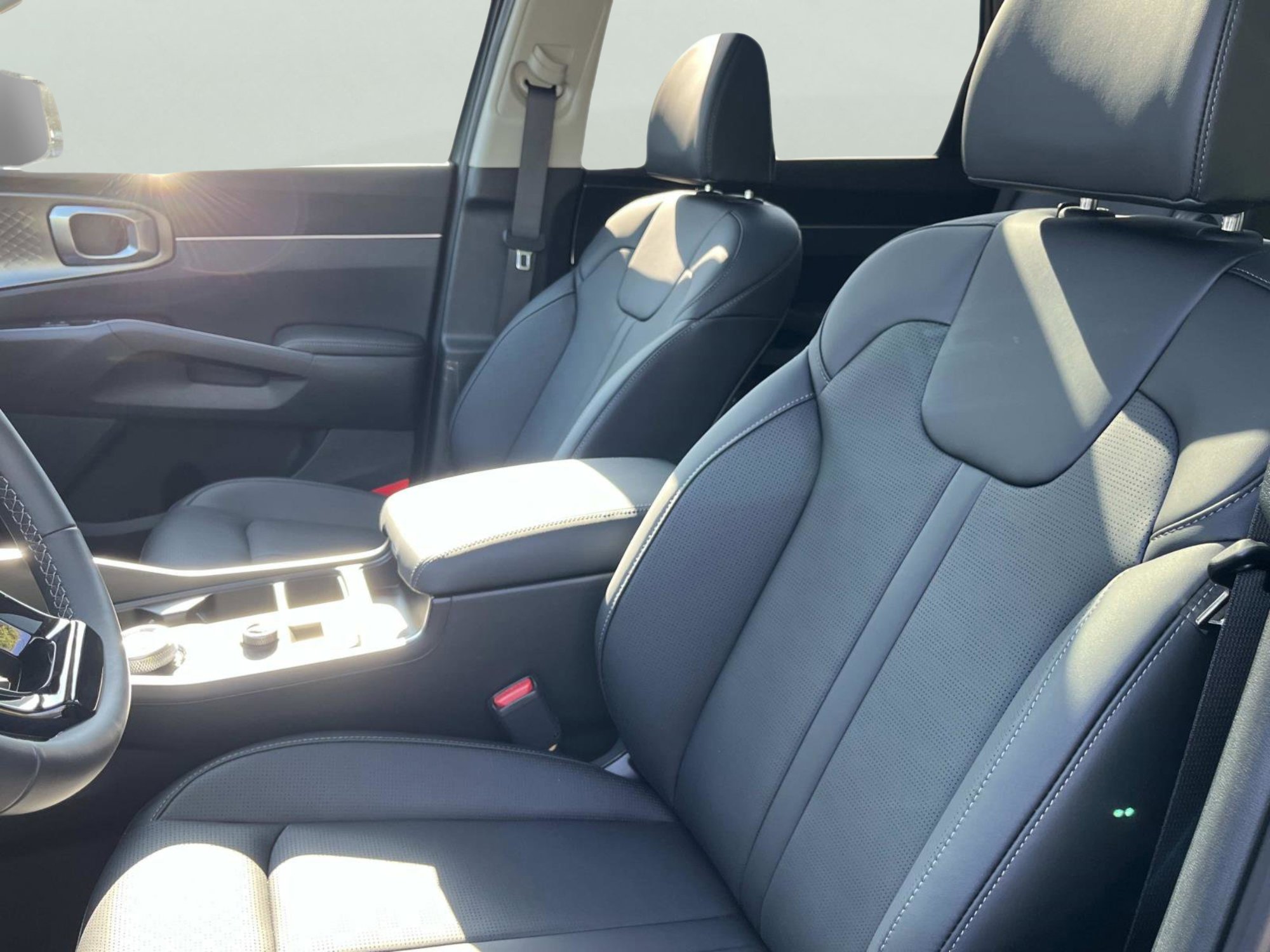 2025 Kia Sorento Hybrid EX photo 23
