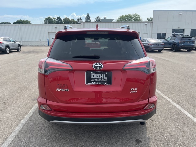2017 Toyota RAV4 XLE photo 12