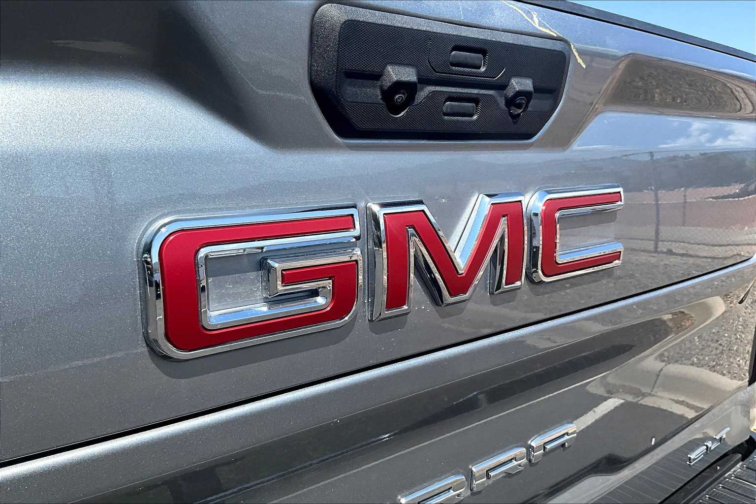 2025 Gmc Sierra SLT photo 27