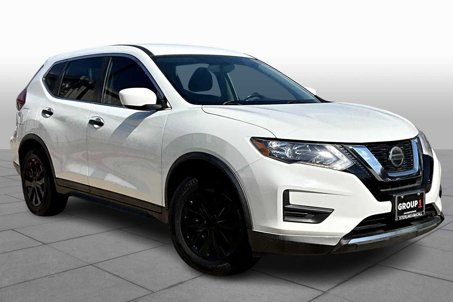 2018 Nissan Rogue S photo 2