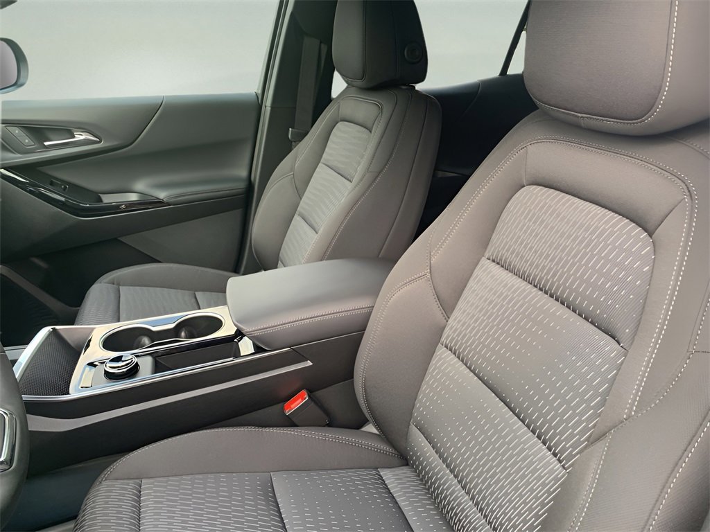 2026 Chevrolet Equinox LT photo 21