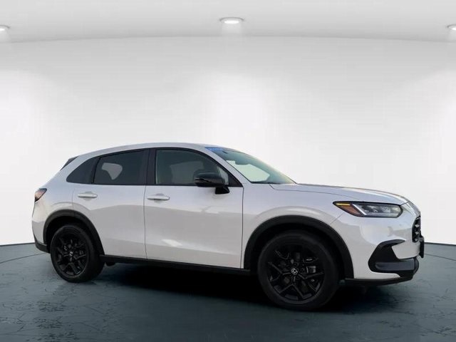 2025 Honda HR-V Sport photo 8
