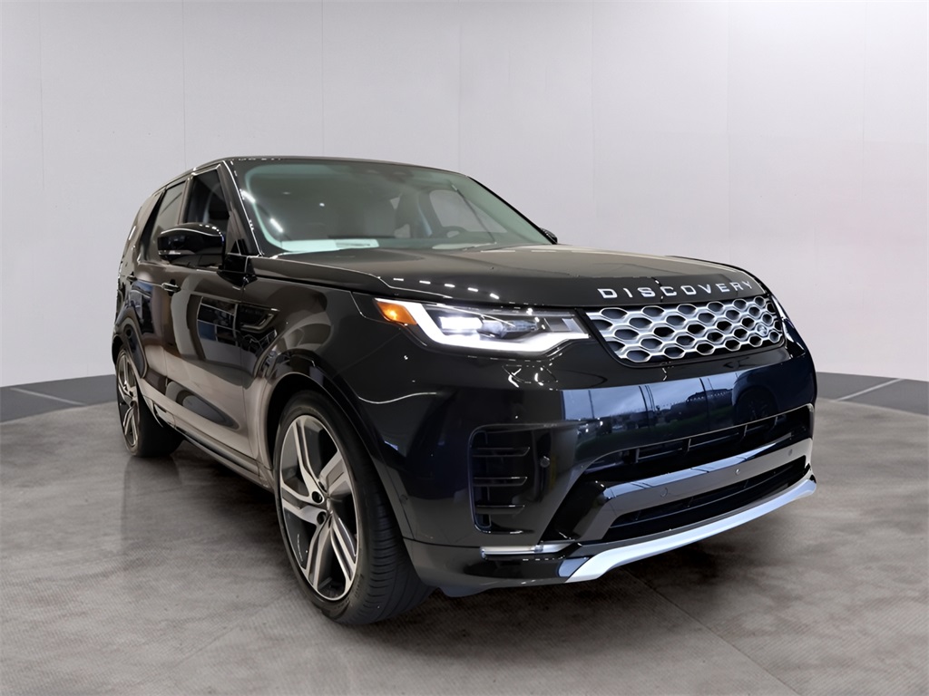 2025 Land Rover Discovery Metropolitan Edition photo 3