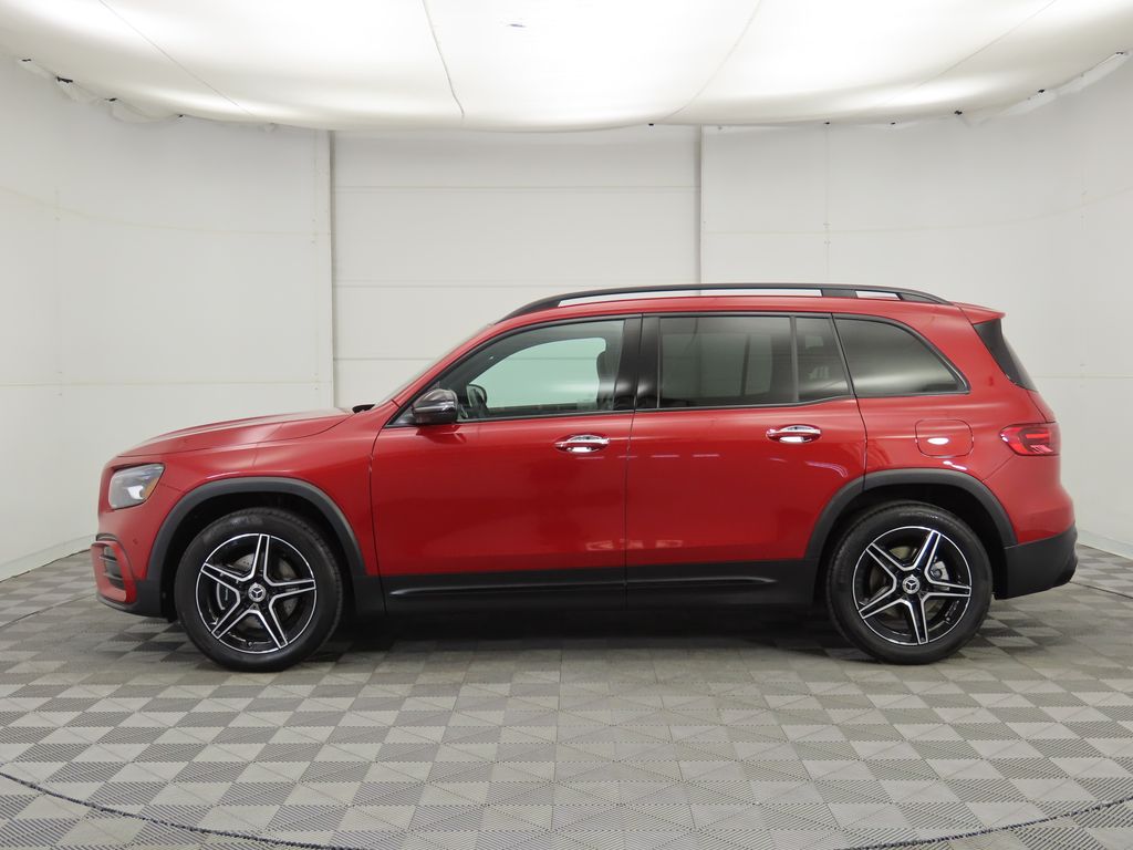 2025 Mercedes Benz GLB 250 photo 8