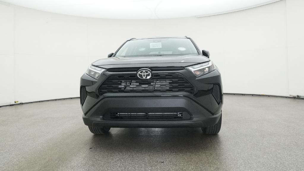 2025 Toyota RAV4 Hybrid LE photo 3