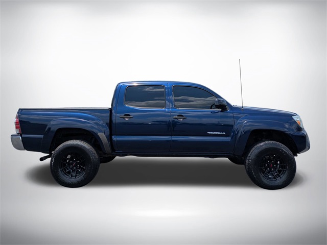 2013 Toyota Tacoma PreRunner V6 photo 2