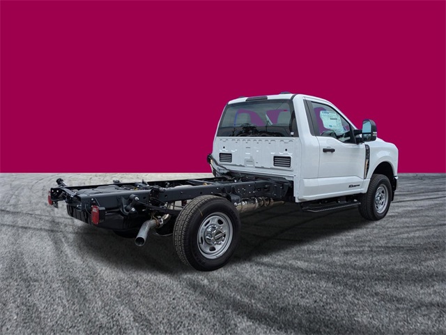 2026 Ford F-350 XL photo 4