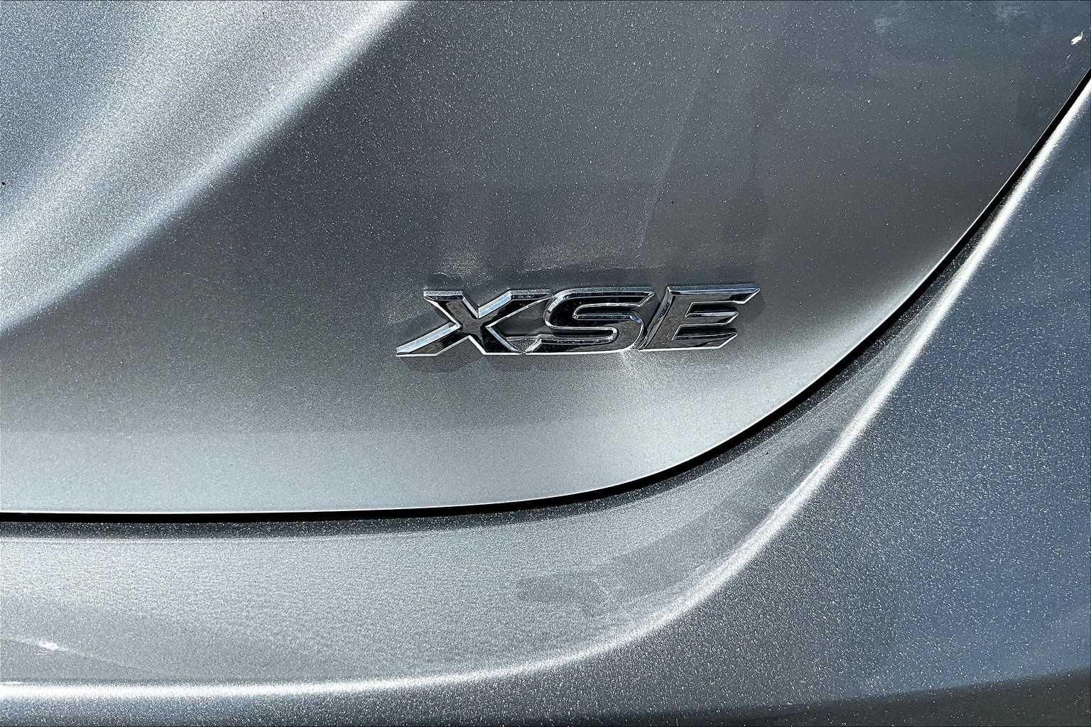2024 Toyota Camry XSE photo 9