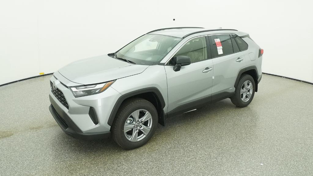 2025 Toyota RAV4 LE's photo