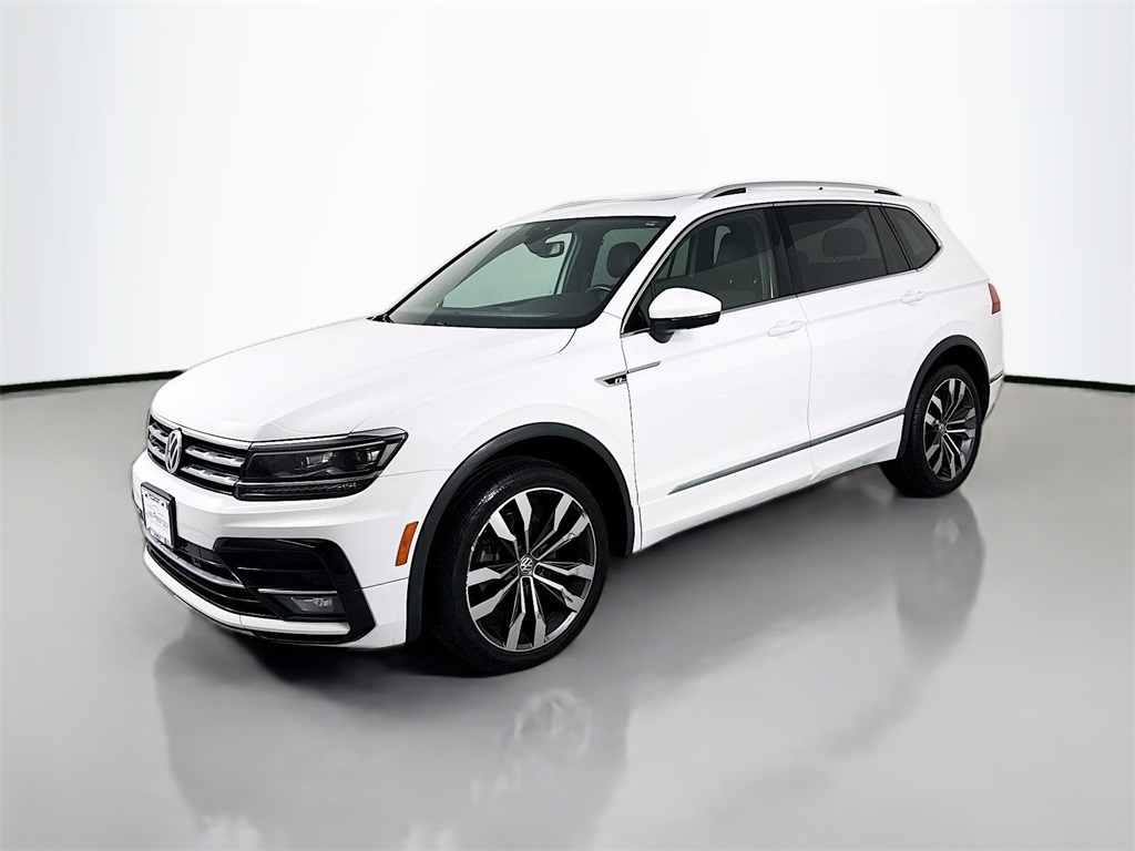 2020 Volkswagen Tiguan SEL Premium R-Line's photo