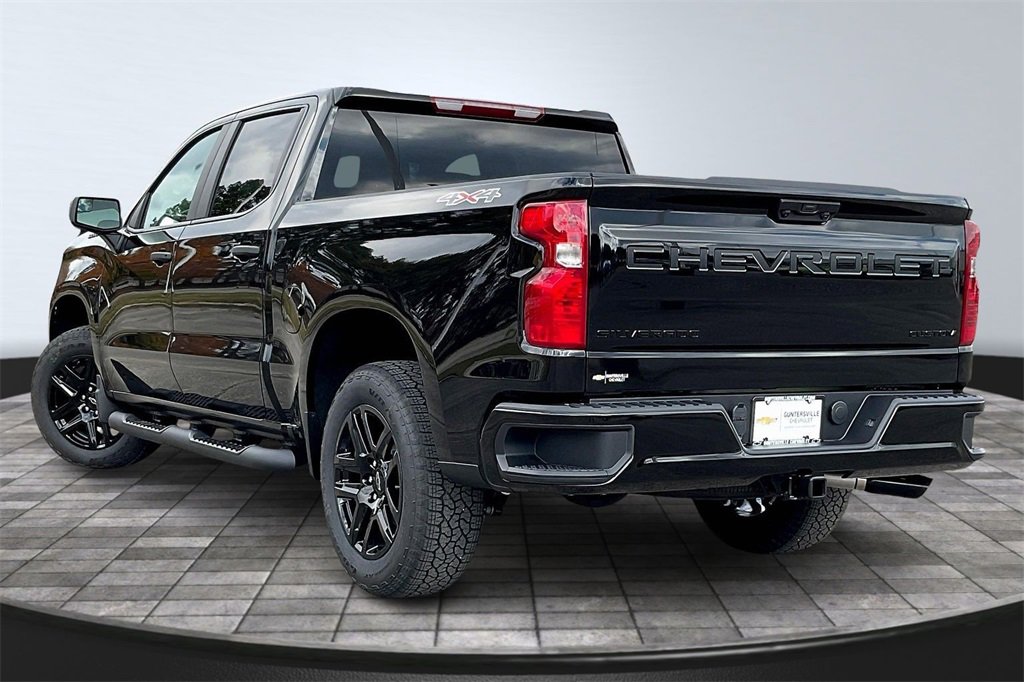 2026 Chevrolet Silverado 1500 Custom photo 3