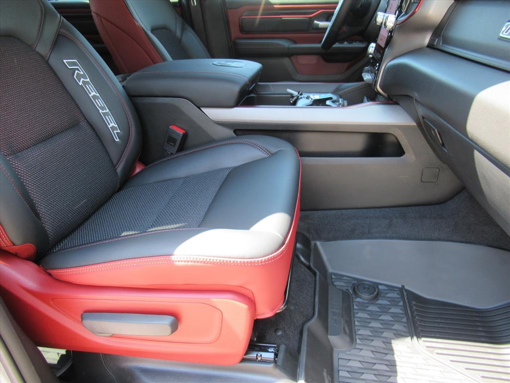 2026 Ram 1500 Rebel photo 9
