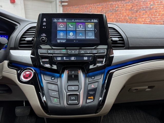 2023 Honda Odyssey Touring photo 15