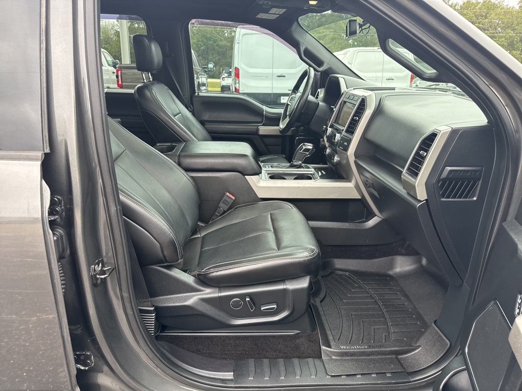 2018 Ford F-150 Lariat FX4 photo 8