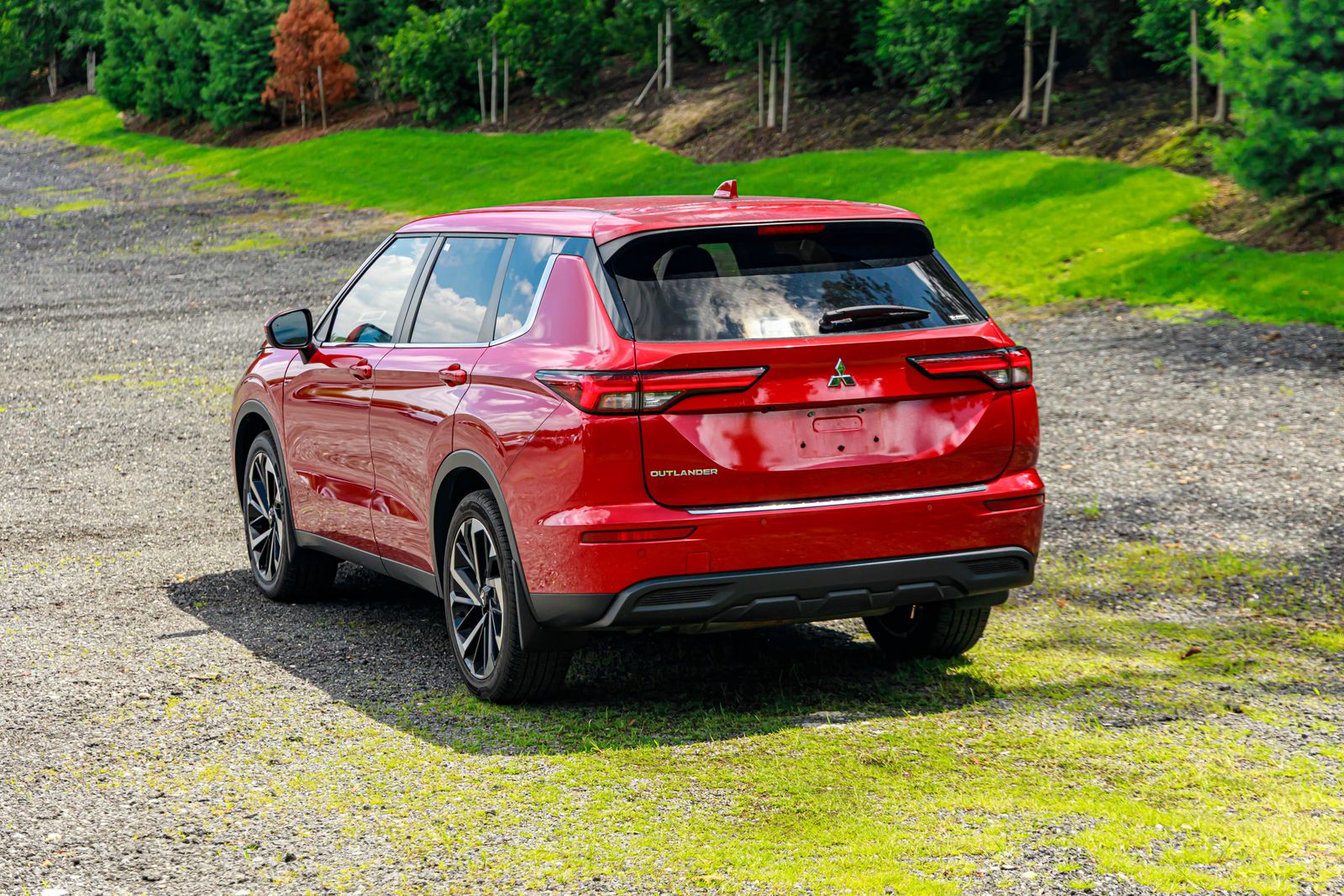 2022 Mitsubishi Outlander ES photo 5