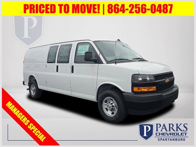2025 Chevrolet Express Base's photo